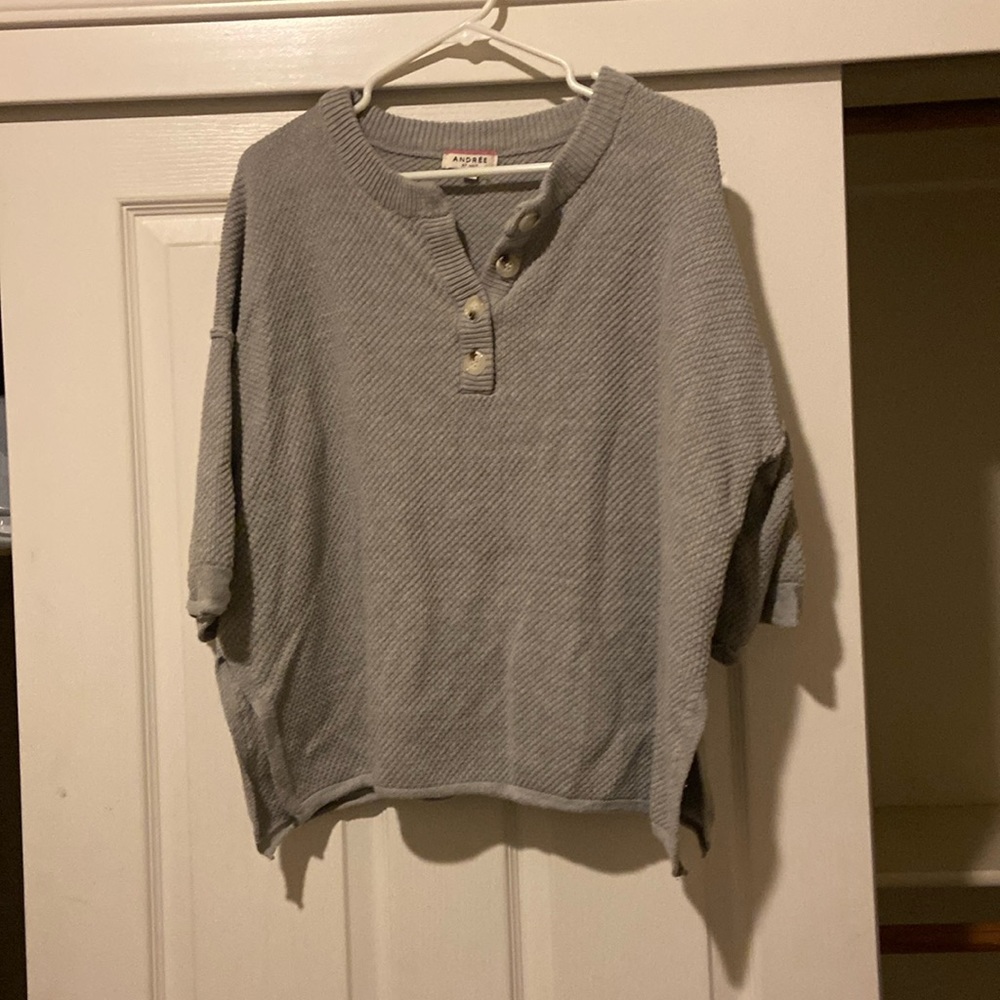 Gray shirt